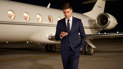 Sunderland chairman Kyril Louis-Dreyfus used his private jet to secure Malick Fofana's transfer, outmaneuvering Crystal...