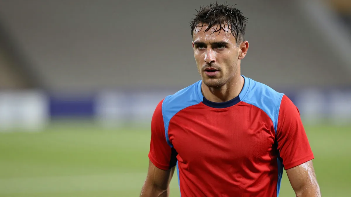 Sunderland eye transfer coup with Andre-Frank Zambo Anguissa