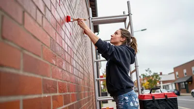 Local artist Kathryn Robertson is painting a giant mural in Sunderland city centre to mark the club's first European...